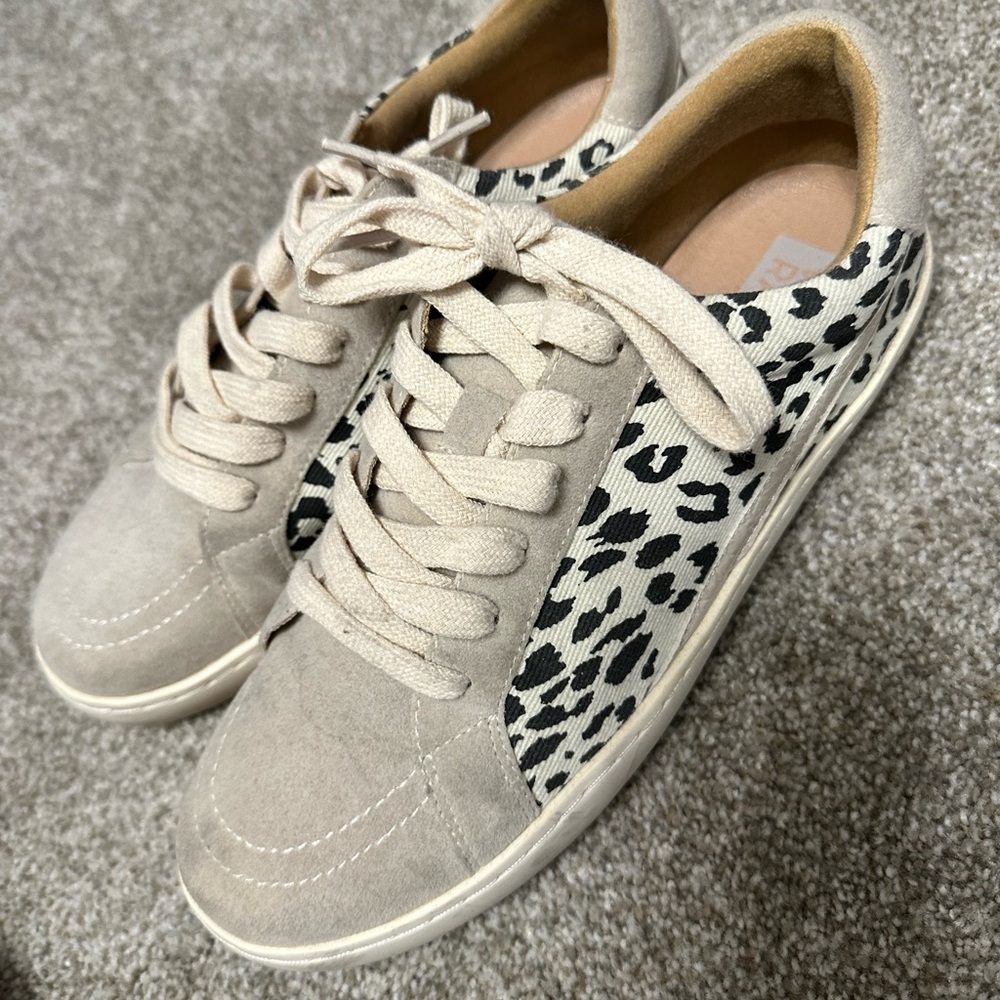 Boutique sneakers